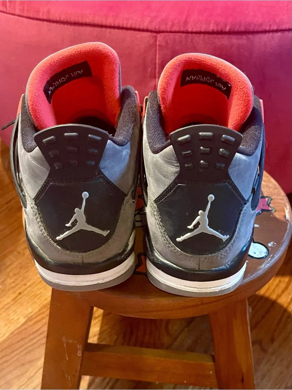 Air Jordan 4 Retro Gray Black with Red Accent Sneaker 5Y with box